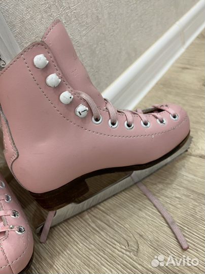 Фигурные коньки wifa prima 27LL