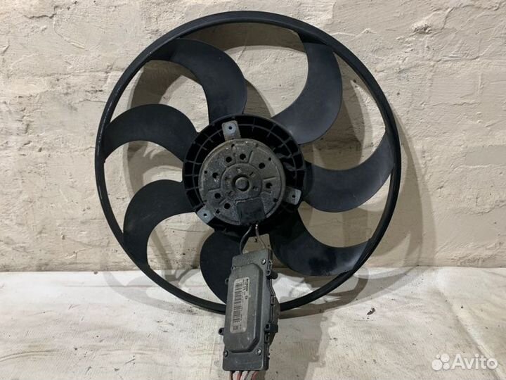 Вентилятор радиатора Volkswagen Touareg 2002-2010