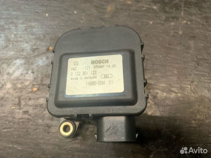 Моторчик заслнки печки audi A6 C5