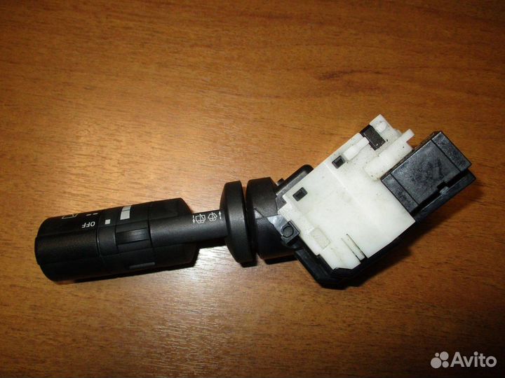 Переключатель стеклоочистителей Nissan Qashqai