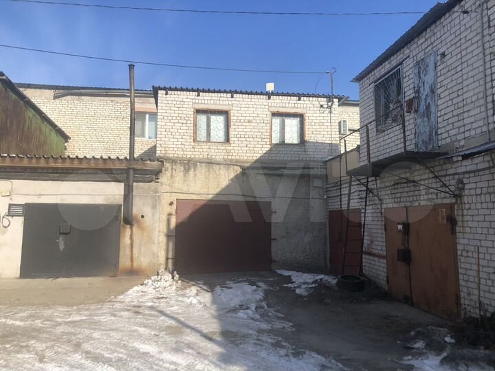 Гараж, > 30 м²