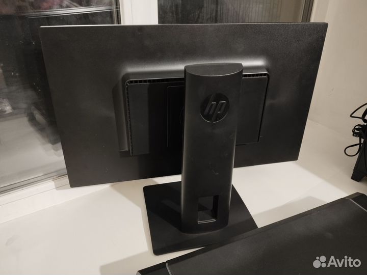 Монитор HP VH240a