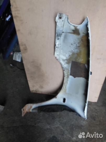 Крыло переднее правое Volkswagen Polo