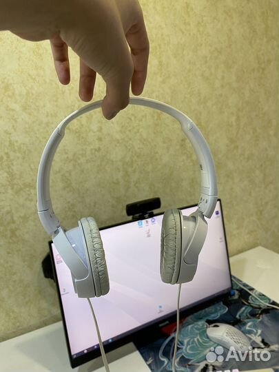 Наушники Sony MDR-ZX110