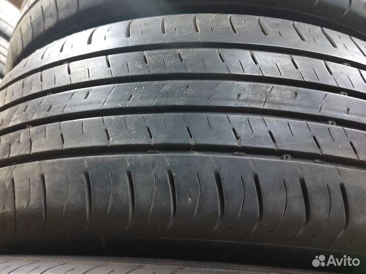 Kumho Solus SA01 KH32 215/60 R17 96H