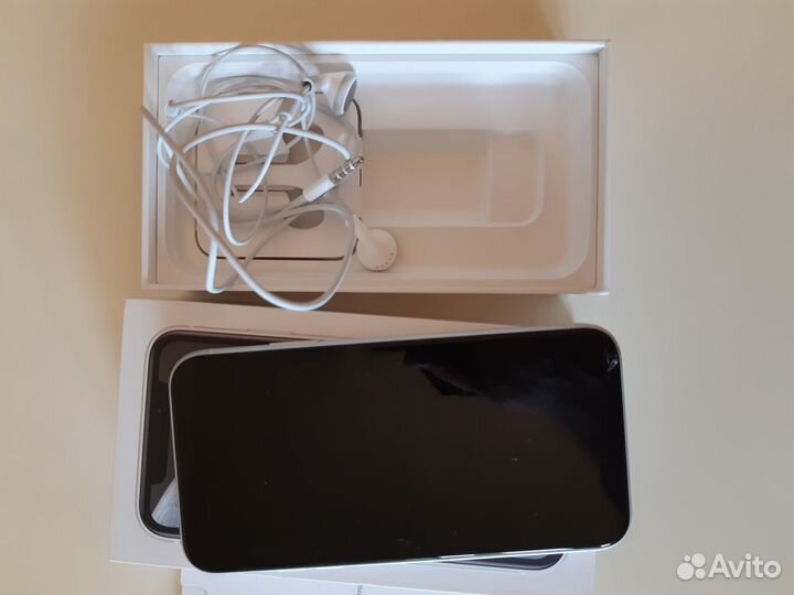 iPhone Xr, 128 ГБ