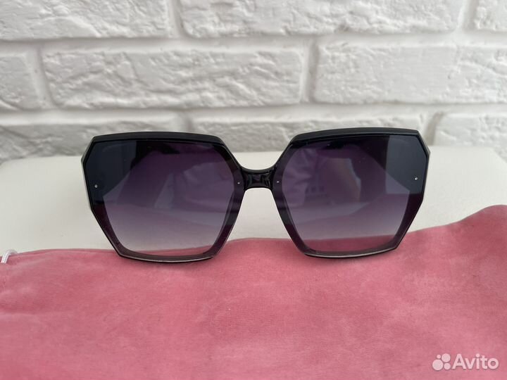 Солнцезащитные очки