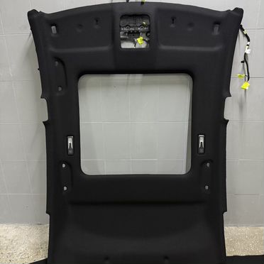 Перетяжка потолка автомобиля