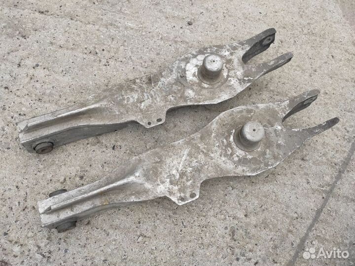 Рычаг подвески задний на Opel Vectra C Signum