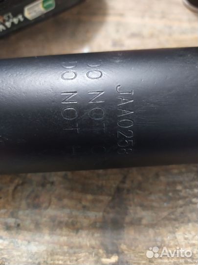 Амортизатор задний Опель Зафира Б