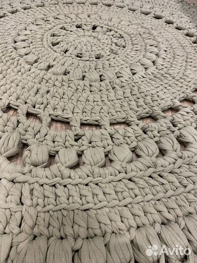 Ковер из трикотажной пряжи