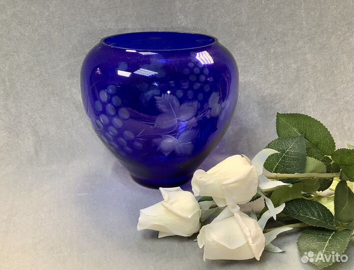 Ваза «Виноград» из кобальтового стекла. СССР
