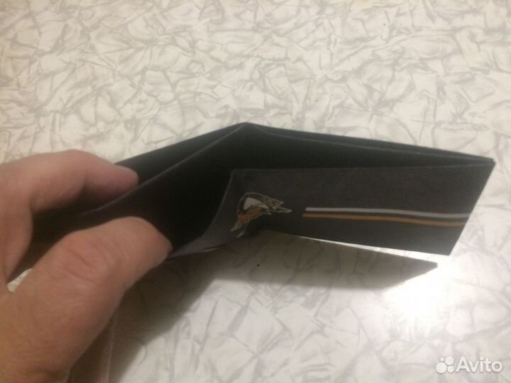 Портмоне с логотипом хоккейного клуба NHL