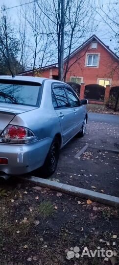 Mitsubishi Lancer 1.6 МТ, 2005, 100 000 км
