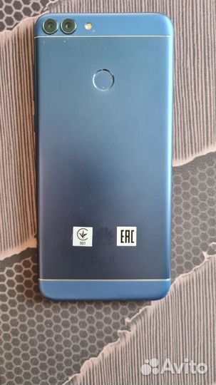 HUAWEI P Smart, 3/32 ГБ