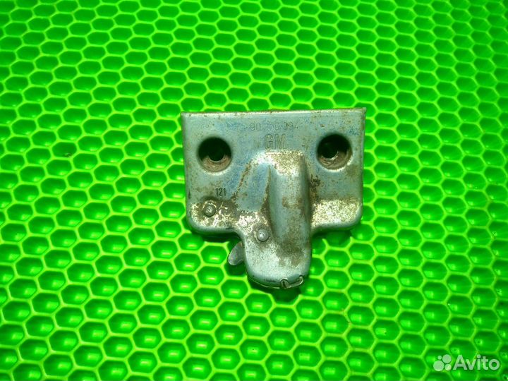 Замок багажника Opel Vectra A