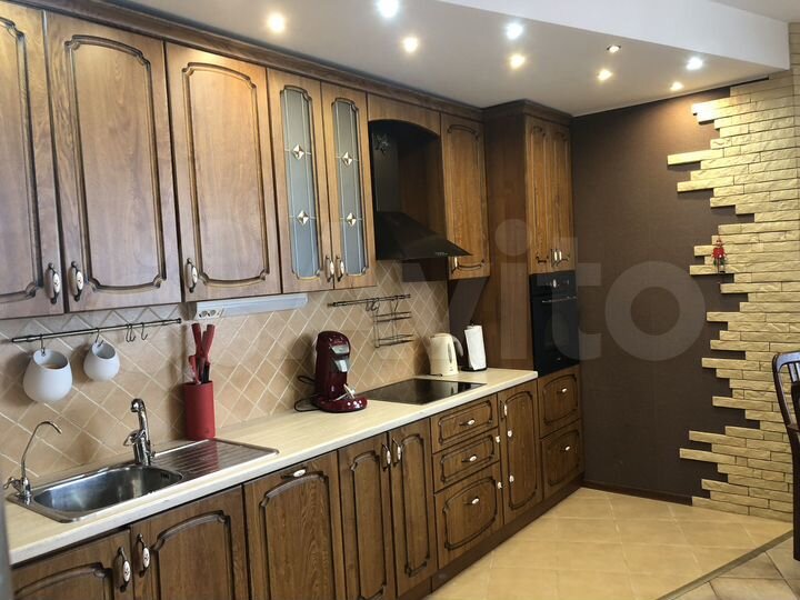 2-к. квартира, 70 м², 12/13 эт.