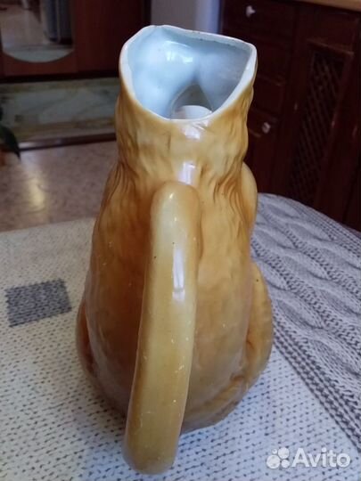 Старинный кувшин