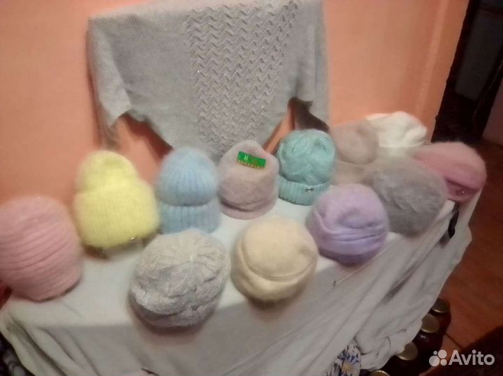 Шапки женмкие