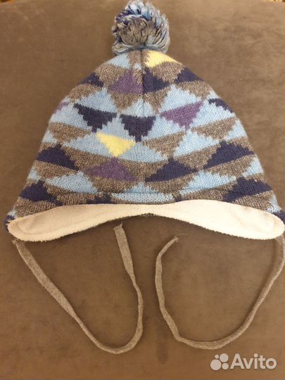 Шапки на осень (42-45 р-р), варежки и перчатки