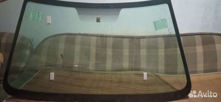 Лобовое стекло