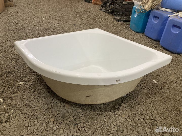 Душевой поддон 90х90 глубокий