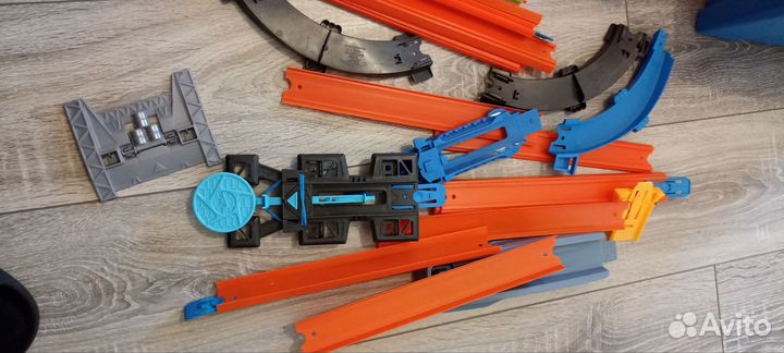 Машинки хотвилс набор