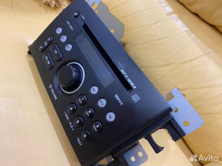 Штатная магнитола на suzuki grand vitara