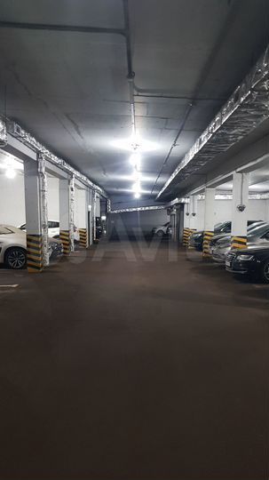 Машиноместо, 16 м²