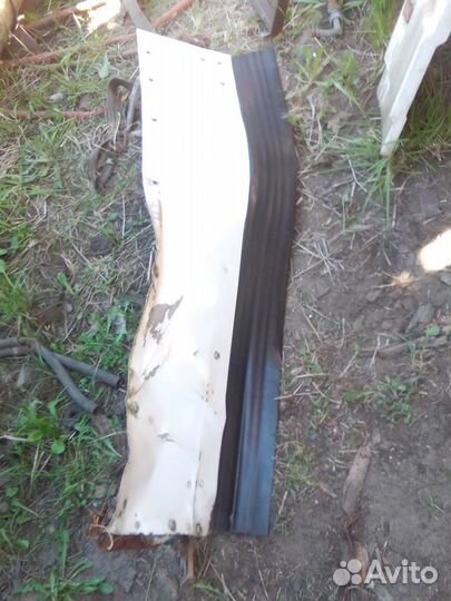 Резинка обтекателя бокового International 9200