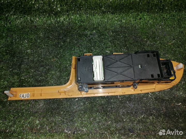 Блок управления стеклоподъемниками Honda Accord CL