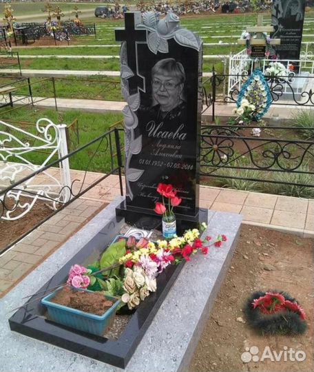 Памятники из гранита и мрамора Изготовление