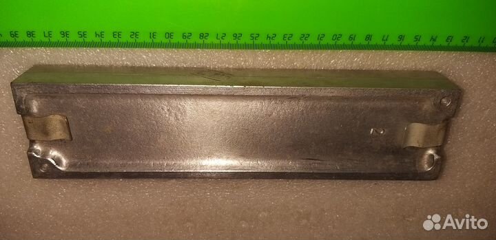 Петушки. зверьки.Леденцы на палочке.Форма.Орешки