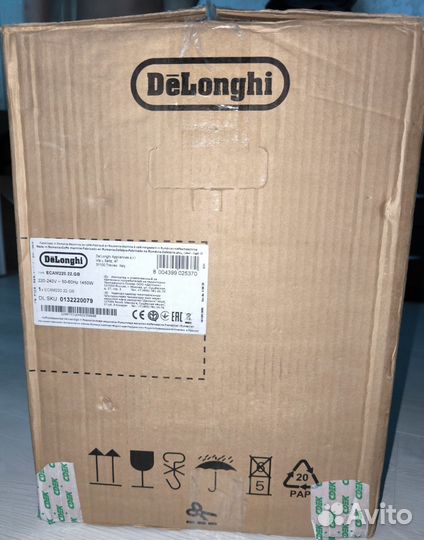 Кофемашина DeLonghi ecam220.22.GB