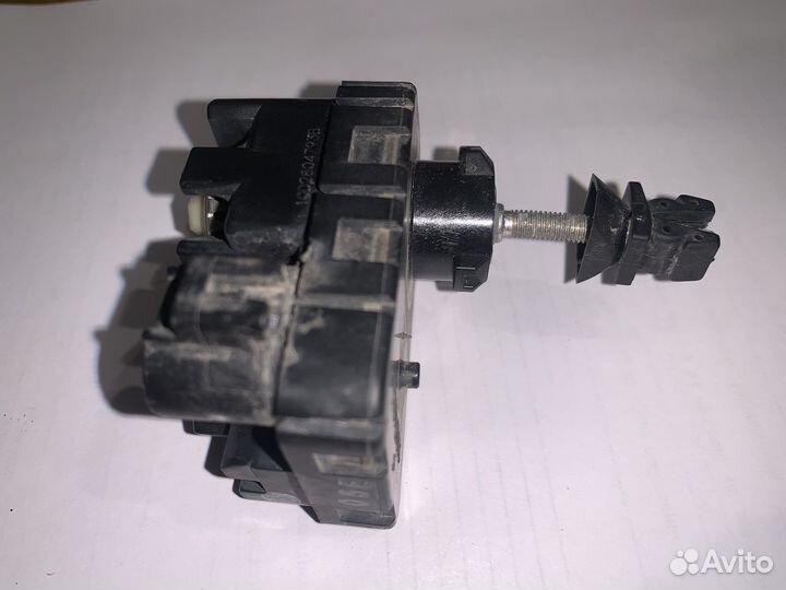 Моторчик корректора фар camry