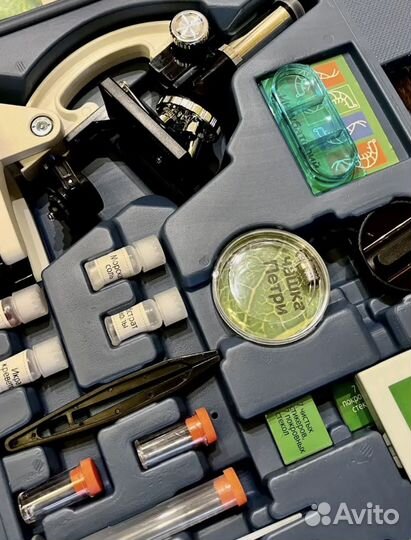 Микроскоп Микромед 100х-900х в кейсе