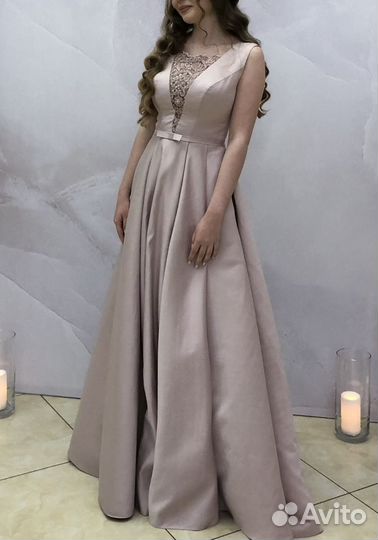 Вечернее платье