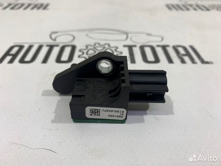 Датчик удара Volkswagen Tiguan NF cbab 2010