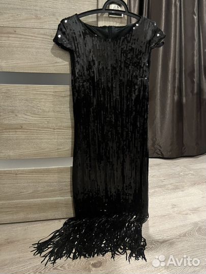 Платье с пайетками