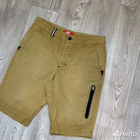 Шорты Nike Tech Fleece
