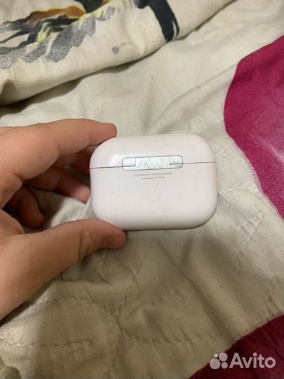 Без проводные наушники бу аир подс но только кейс