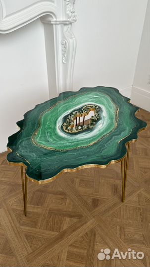 Журнальный столик