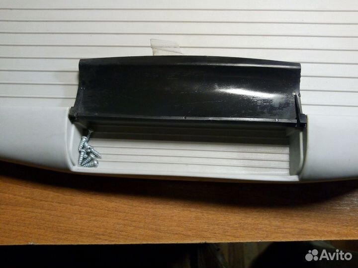 Выдвижная подставка для клавиатуры