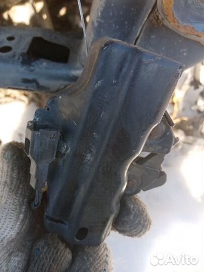 Замок капота Lexus RX 300/330/350/400