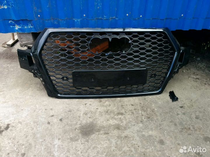 Ауди Q7 Решетка радиатора