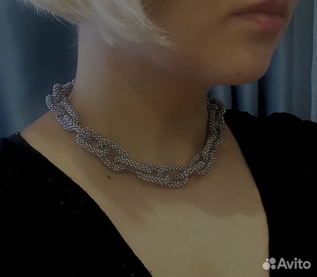 Украшение (чокер-цепь) из бисера