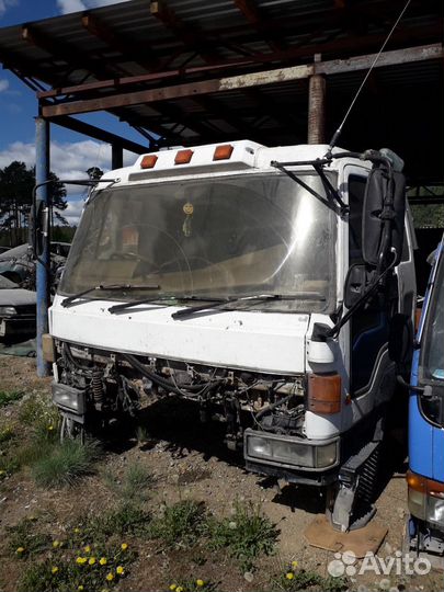 Кабина isuzu Giga по запчастям