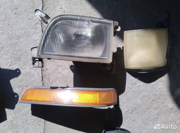 Фары на toyota hiace 106 кузов