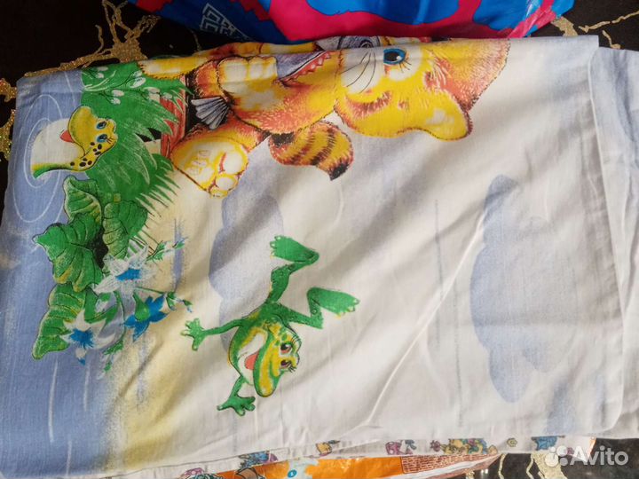 Постельное в детскую кроватку