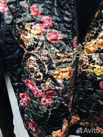 Кофта на молнии р 42-44 Голандия новый